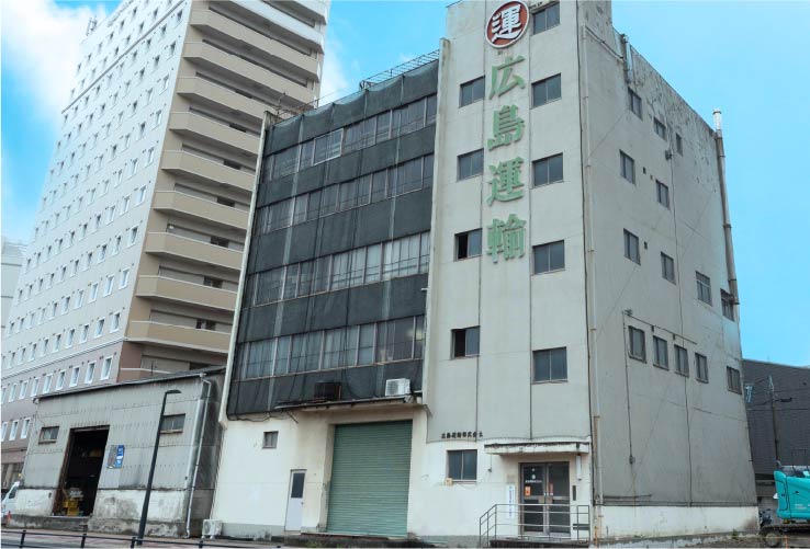 本社の外観